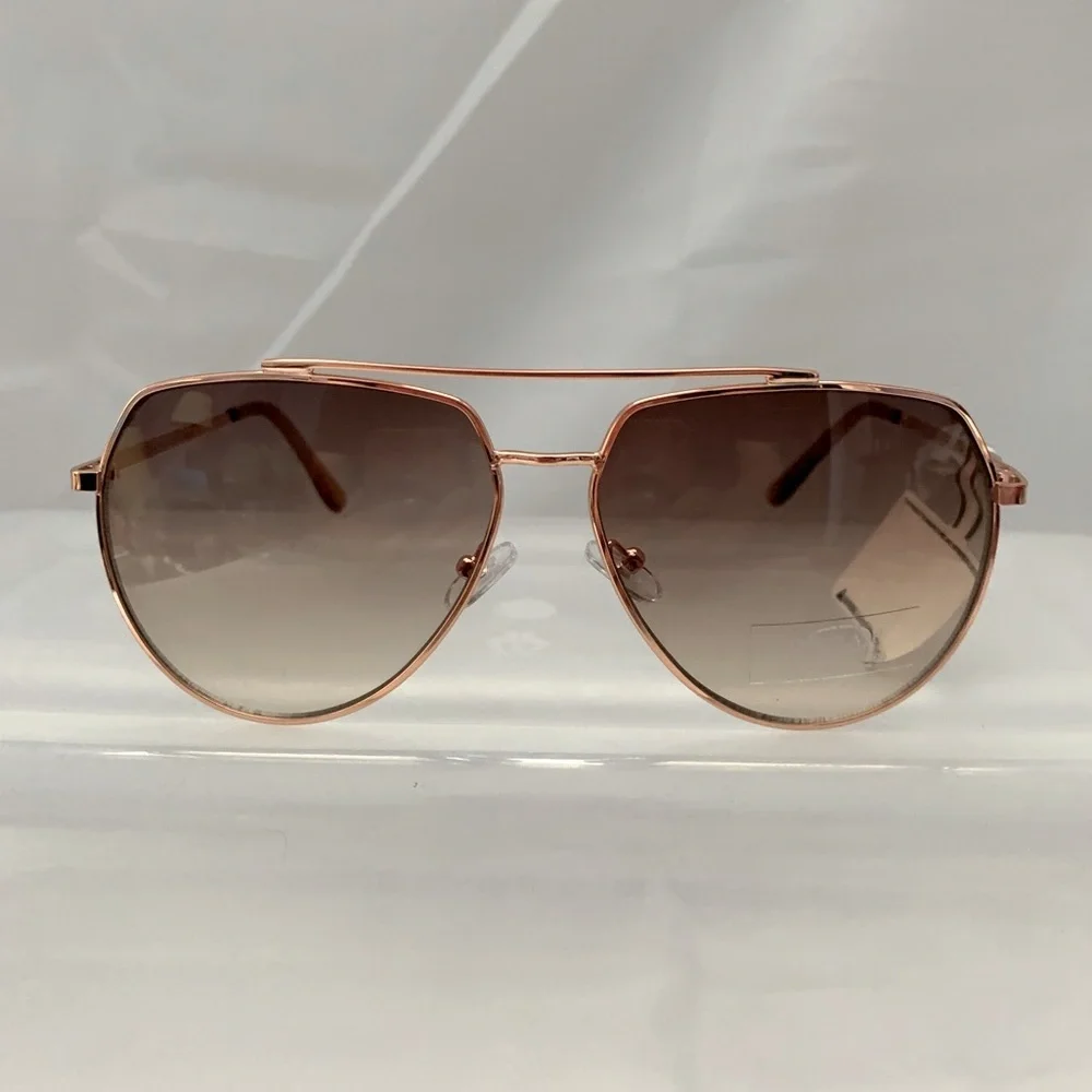 (NWT) Oscar de la Renta aviator style sunglasses Oscar by Oscar de la Renta 3041 Brown Mirrored Aviator  main image 4
